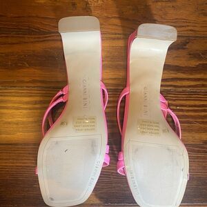 Gianni Bini pink shoes